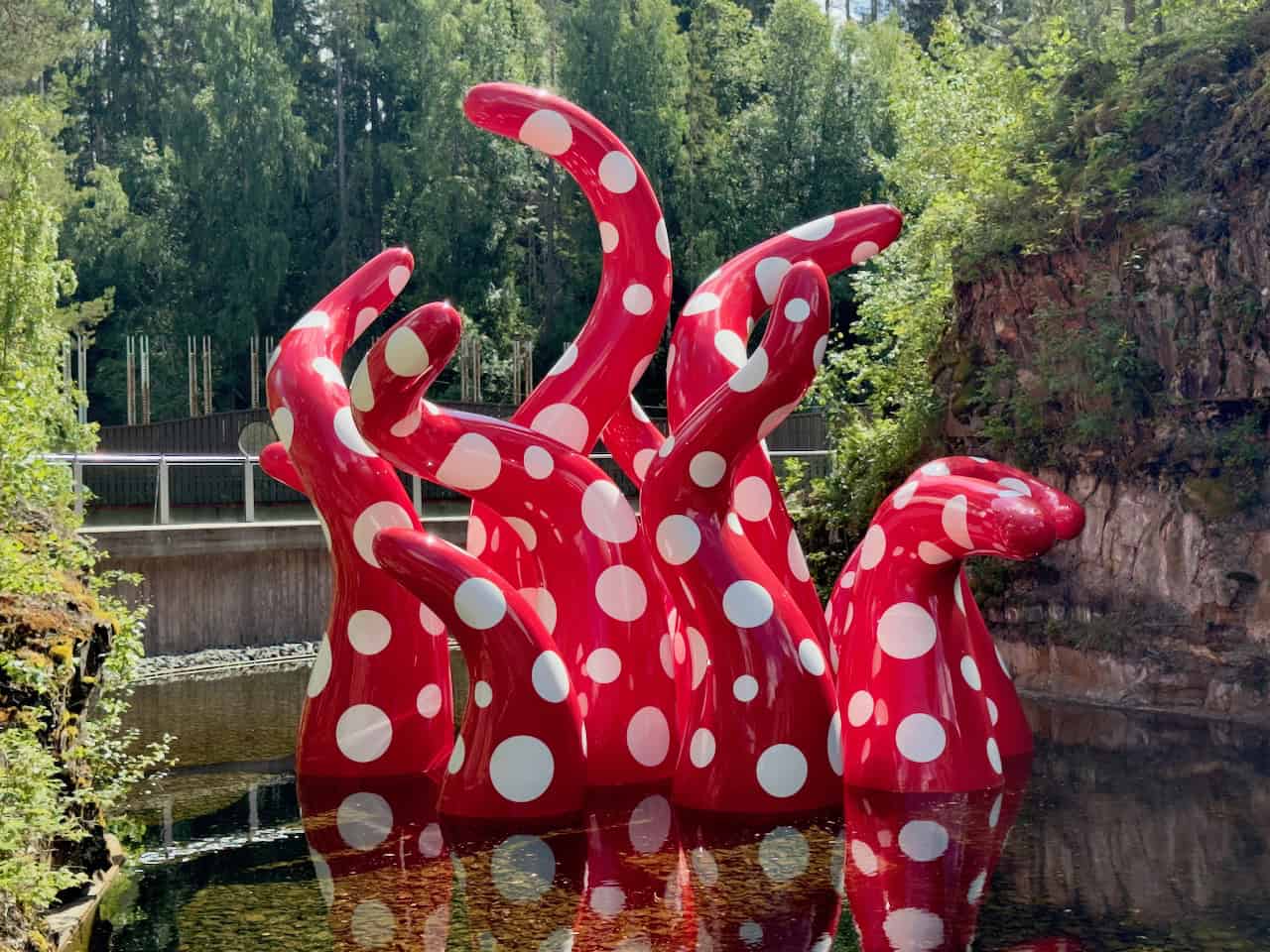 Finding Comfort in Norway: From Glassblowers to Paragliders